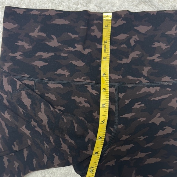 Athleta Black and Brown Leggings for Versatile Style - Picture 4 of 4